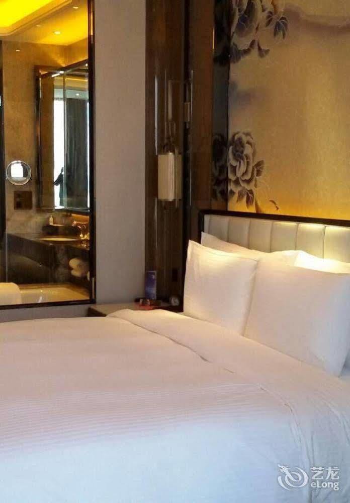 Wanda Vista Kunming Hotel Exterior photo